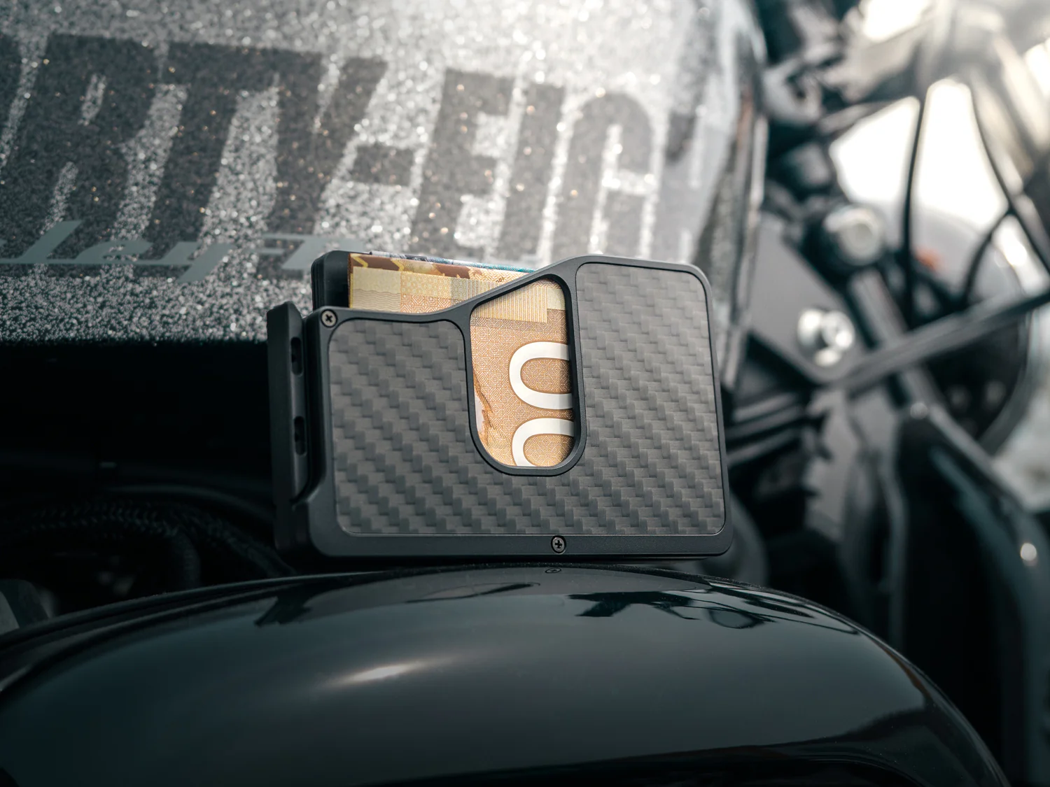 Fantom X Carbon Fiber Fan-Out Wallet with Cash Holder - Image 4
