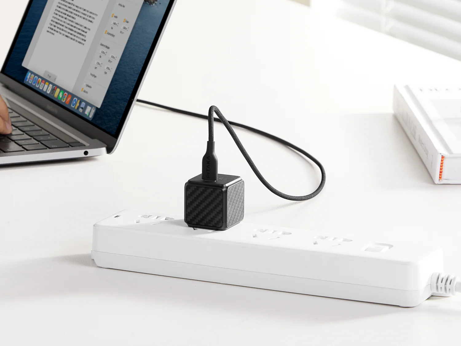 PITAKA 30W USB C Compact GaN Charger - Image 4