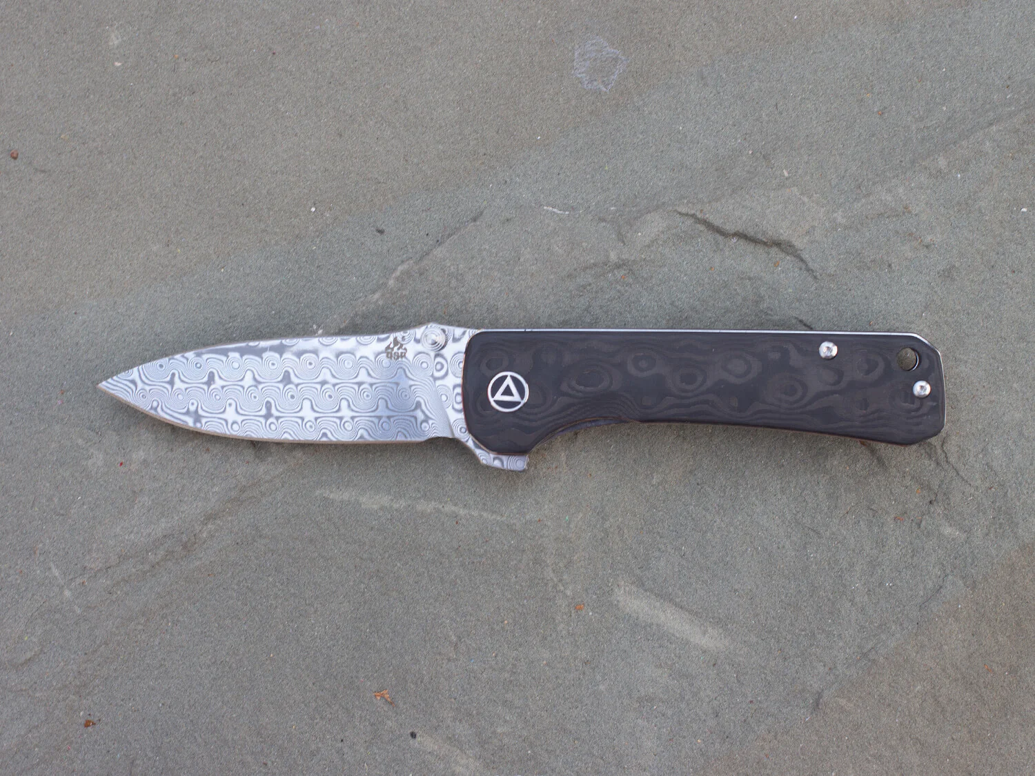QSP Hawk Raindrop Carbon Fiber & Damascus Steel Liner Lock Knife - Image 5
